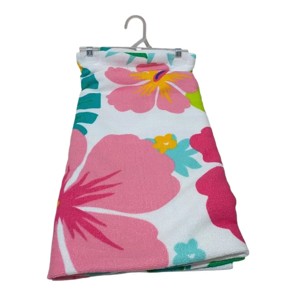 Tropical Floral Beach Towel – Pink & White Hibiscus Design